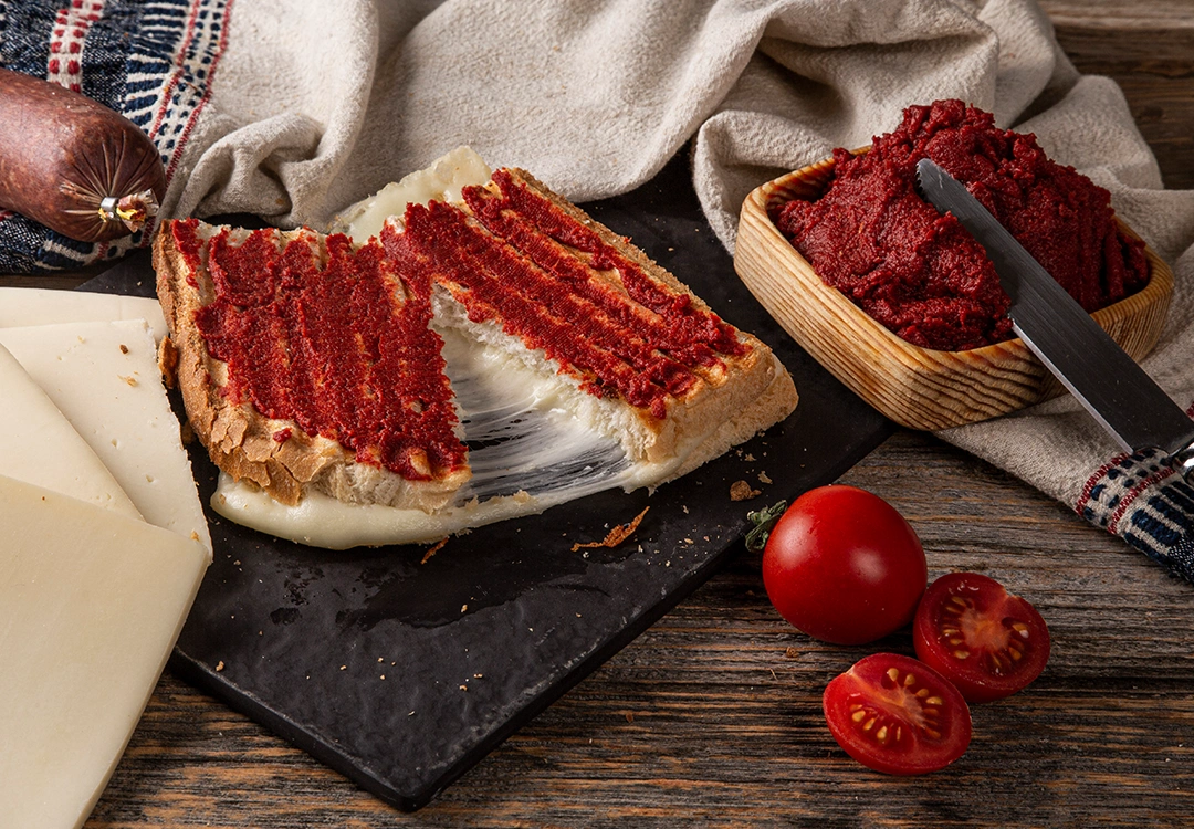 Sağlıklı Öğünlerin Besleyici Seçimi Mihaliç Peyniri ile Yapılaca